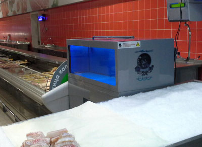 продаем б/у торговые аквариумы продаем б/у торговые аквариумы